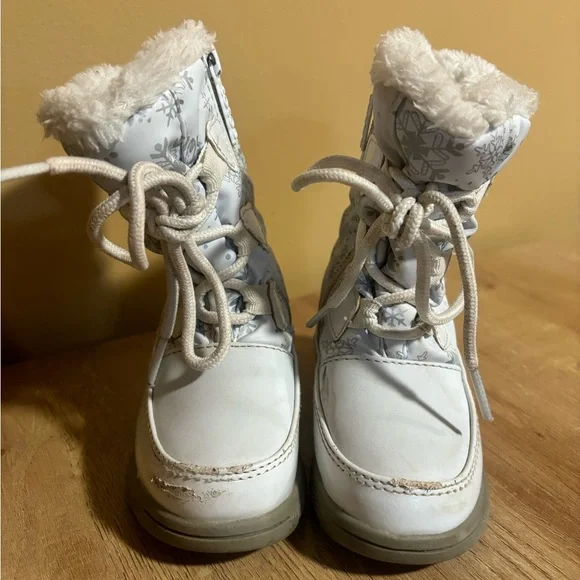 Totes Baby Girl Sherpa Winter Snow Boots - Picture 3 of 4